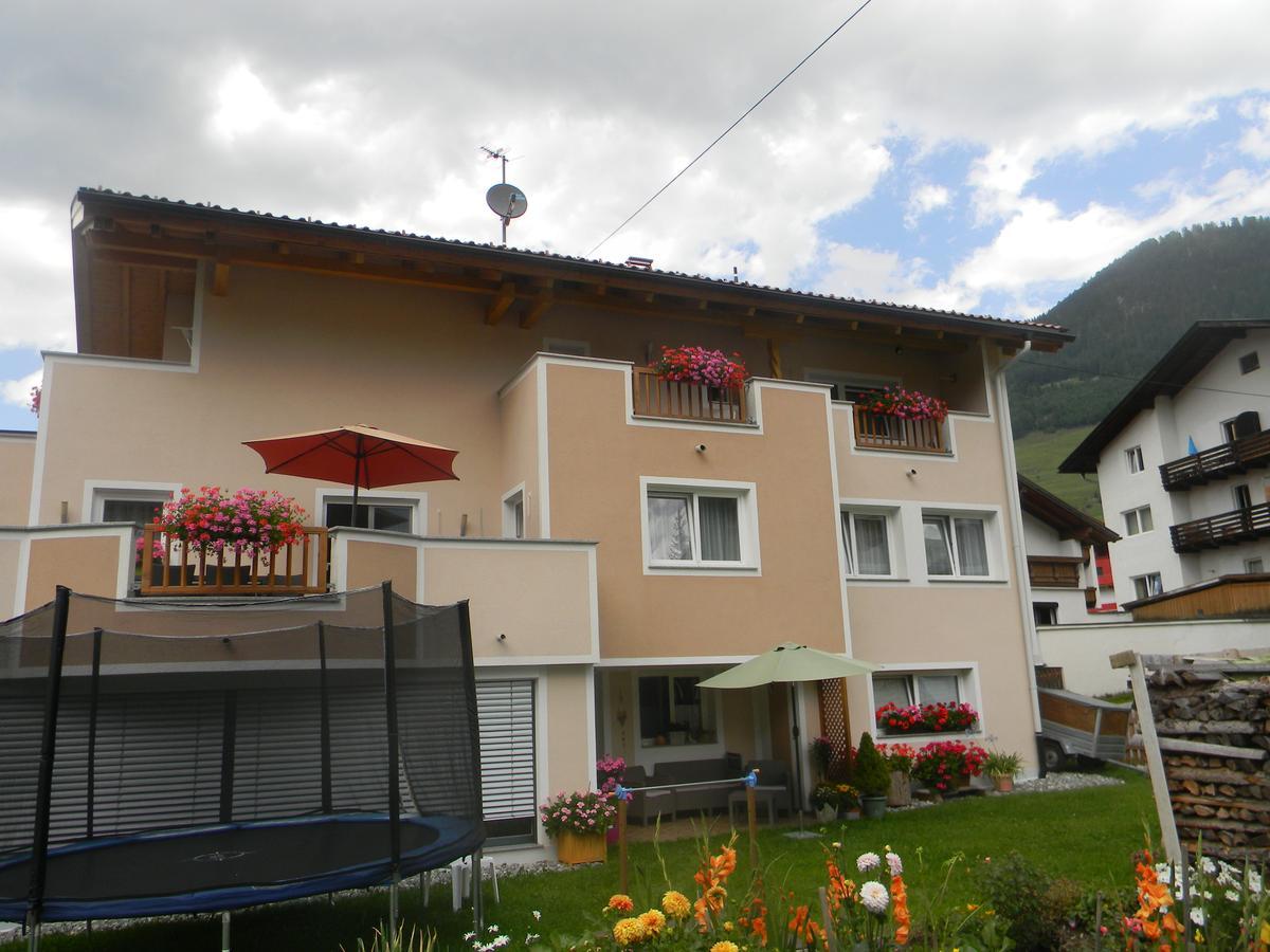 Haus Zentner Hotel Nauders Exterior foto