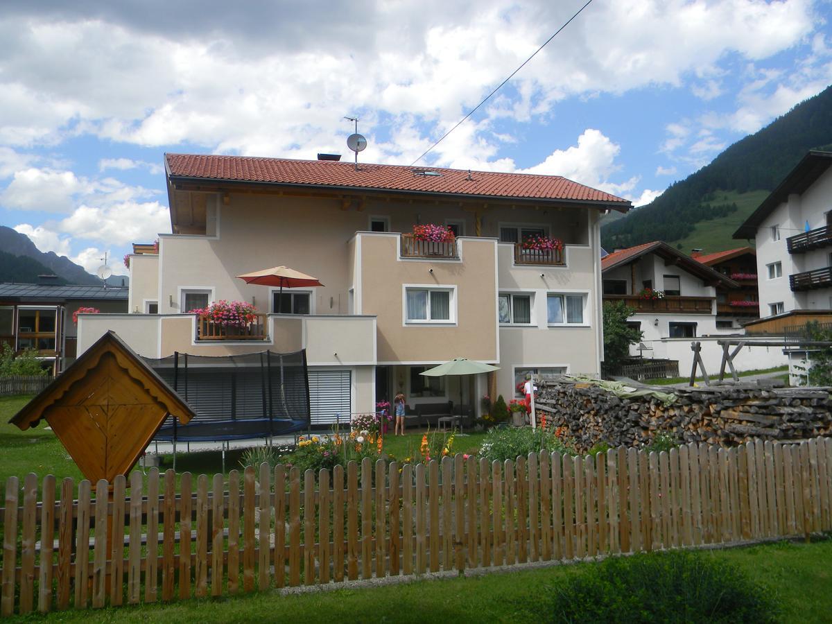 Haus Zentner Hotel Nauders Exterior foto
